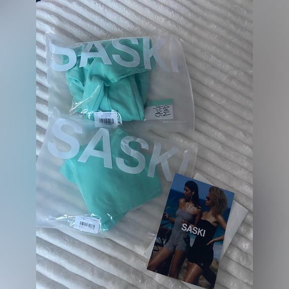 NWT Saski Workout Set - Picture 3 of 4